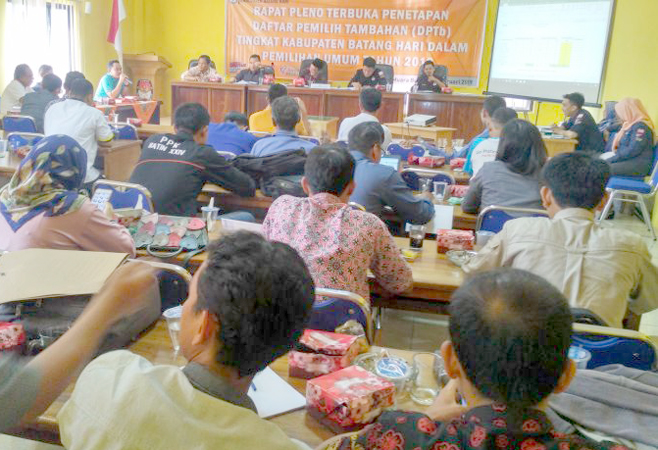 Pleno Daftar Pemilih Tambahan Komisi Pemilihan Umum Kabupaten Batanghari